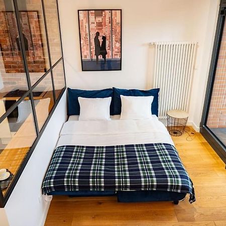 Chic Apartment In Historic Koneser Area Varsóvia Exterior foto