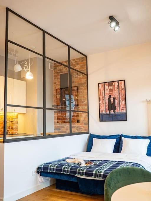Chic Apartment In Historic Koneser Area Varsóvia Exterior foto